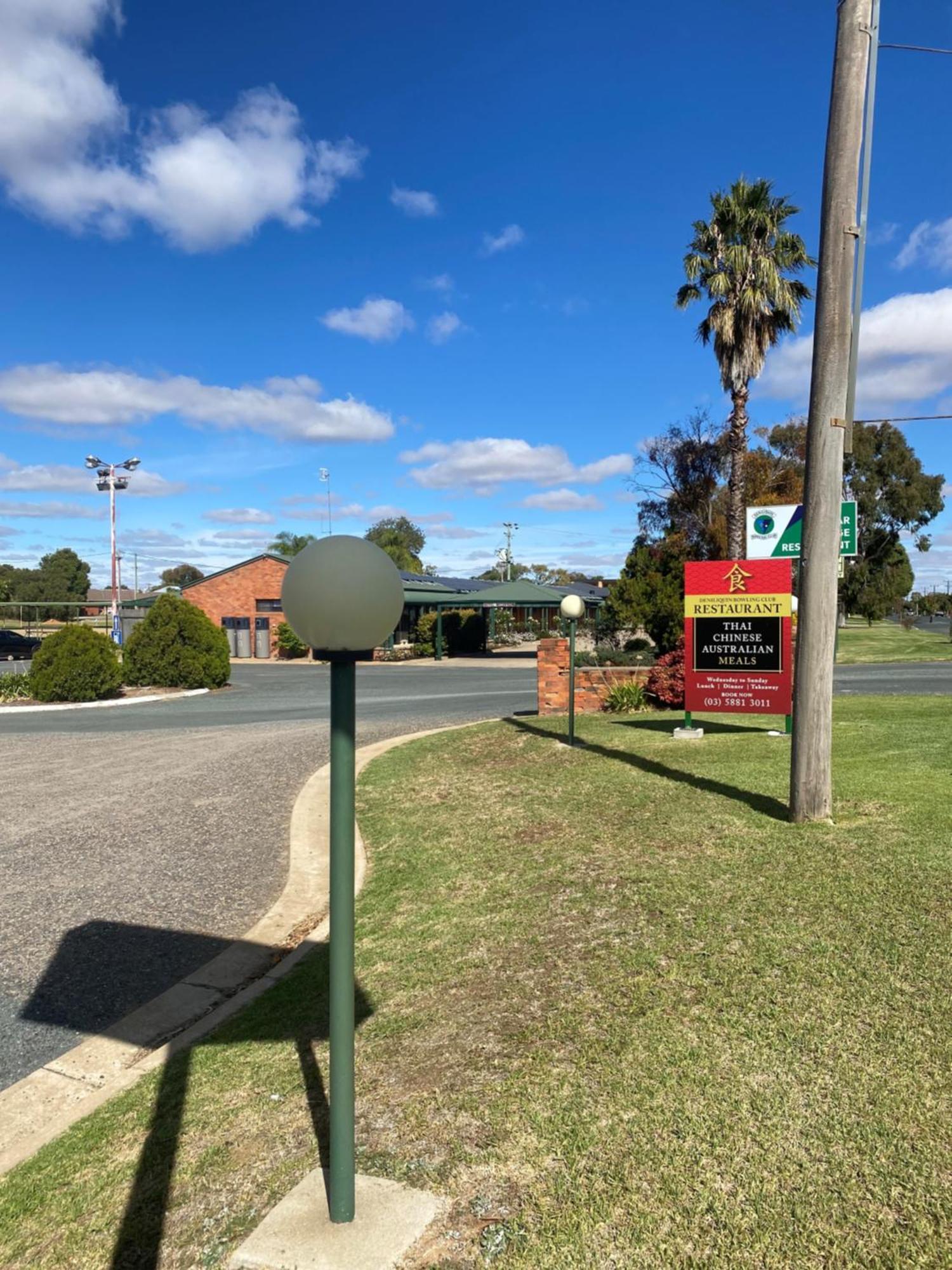 Deniliquin Country Club Motor Inn Екстериор снимка