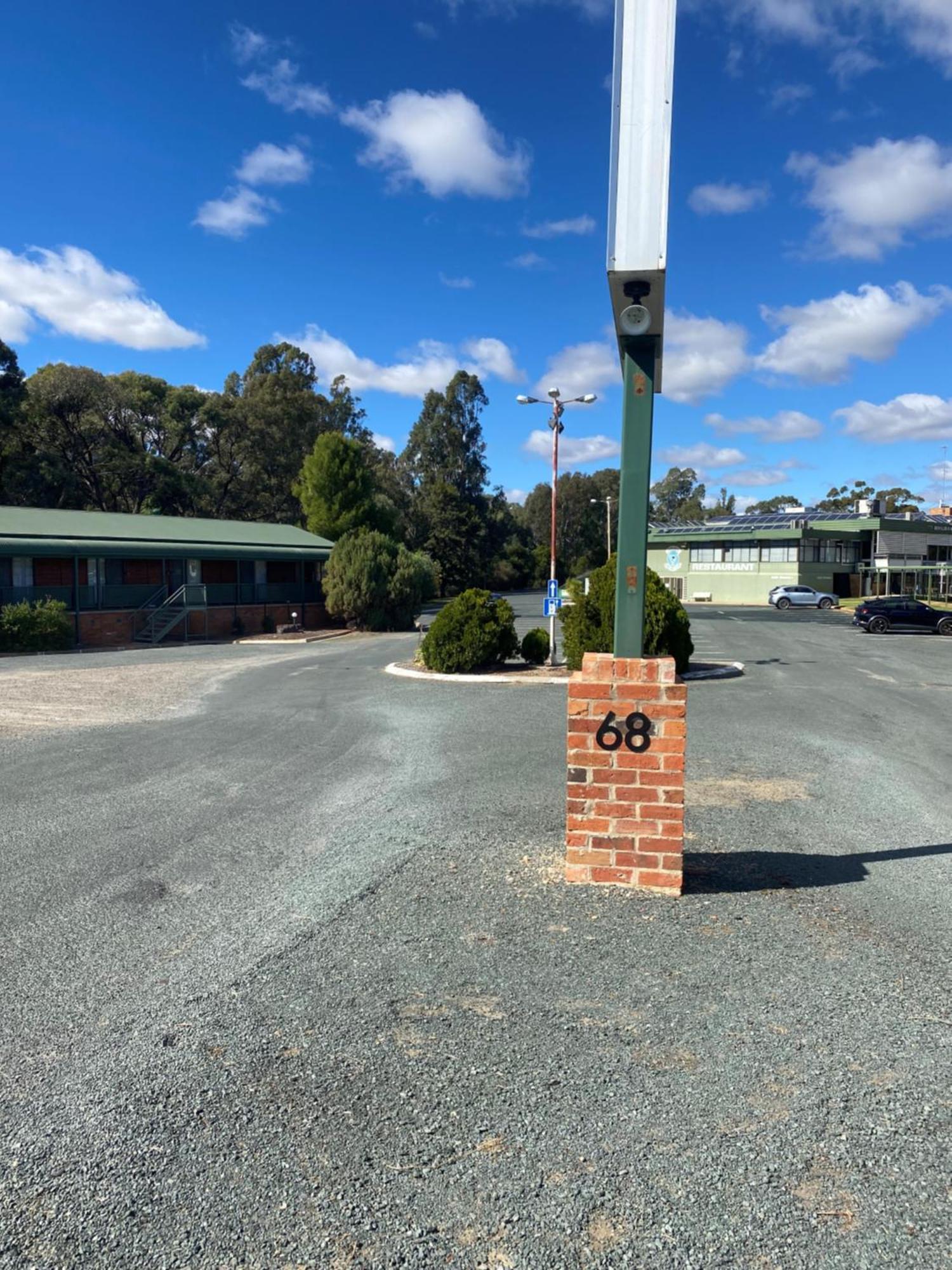 Deniliquin Country Club Motor Inn Екстериор снимка